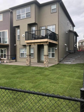 Elite Guest Walkout Basement Suite Retreat